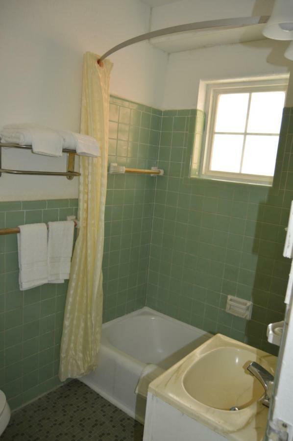 Regency Inn Toccoa Екстериор снимка
