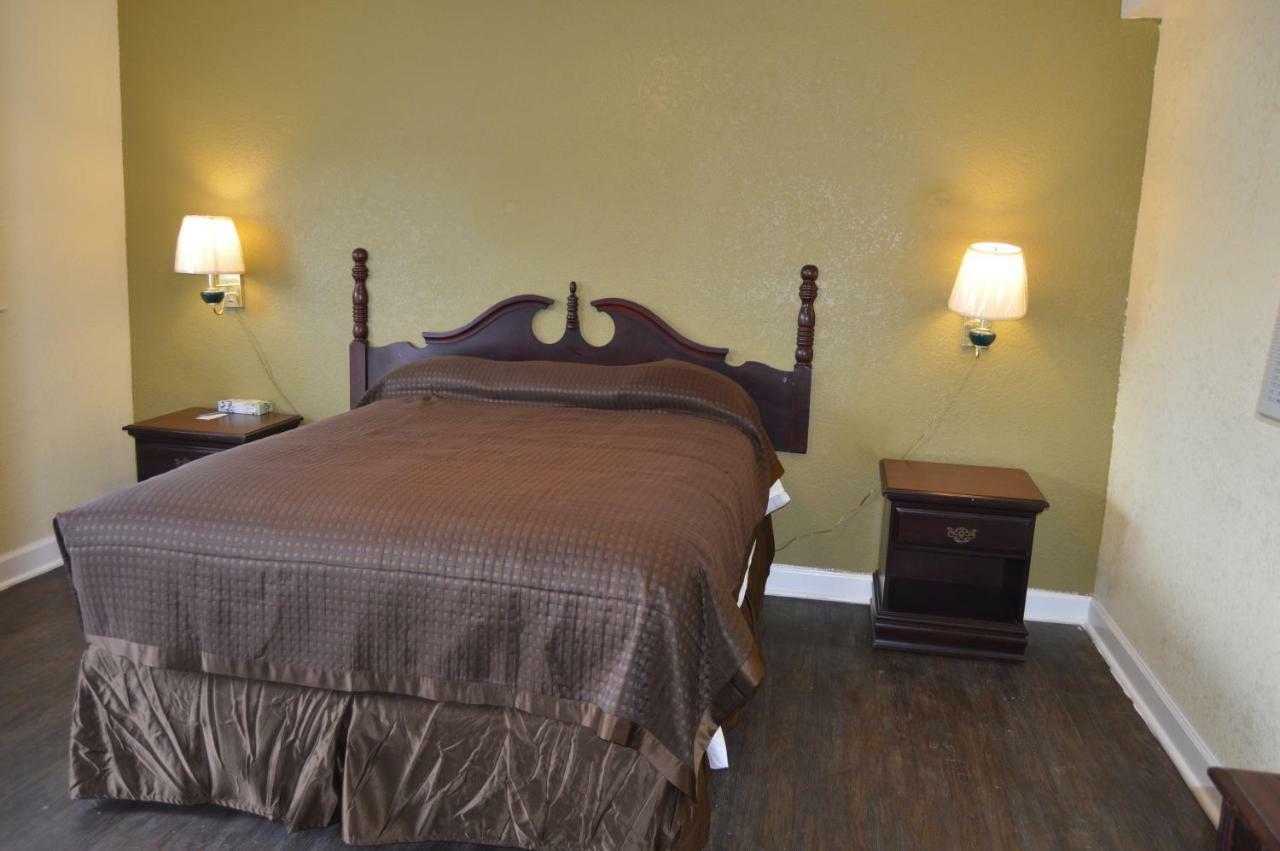 Regency Inn Toccoa Екстериор снимка